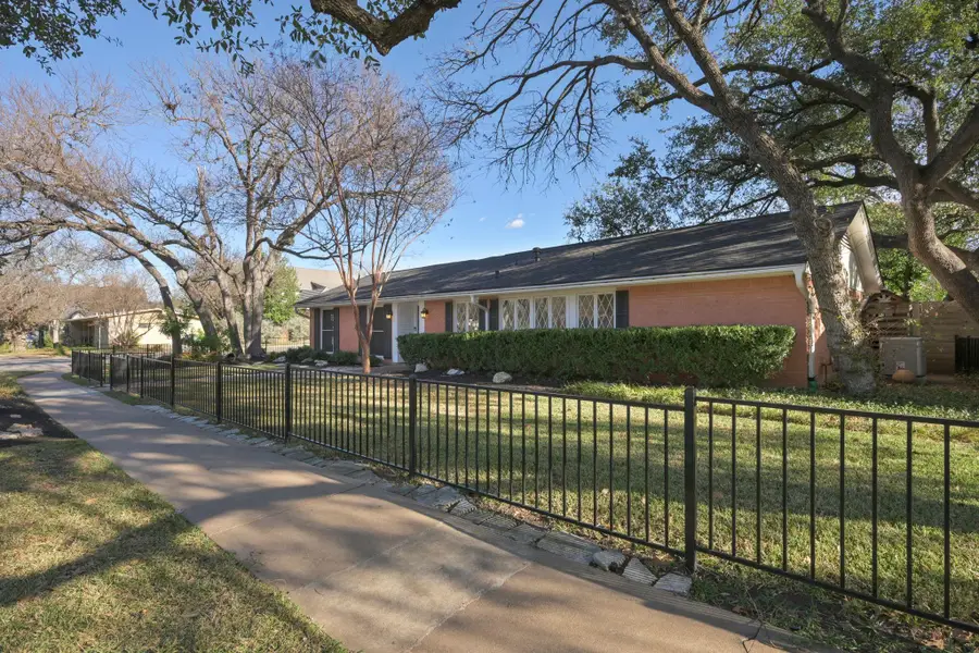 5807 Fairlane Dr, Austin, TX 78757 - Image #3