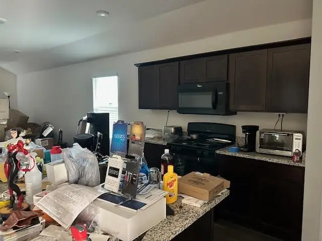 213 Lily Pond Trl, San Marcos, TX 78666 - Image #3