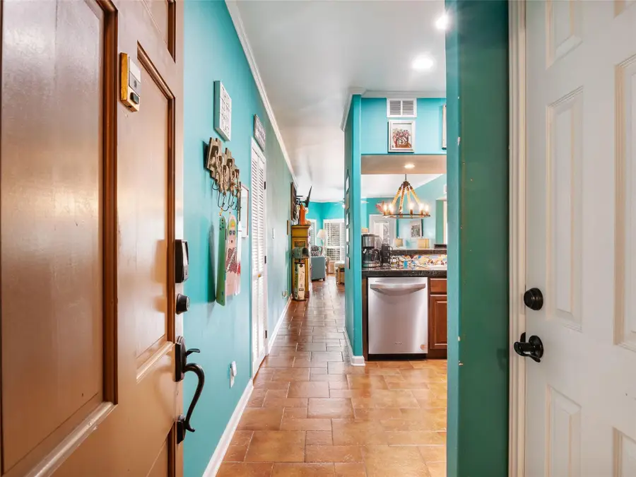 401 W Lincoln St #A208, New Braunfels, TX 78130 - #2