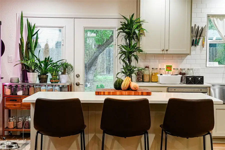 204 Chippendale Ave, Austin, TX 78745 - #3