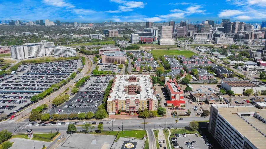 1711 Old Spanish Trl #404, Houston, TX 77054 - #2