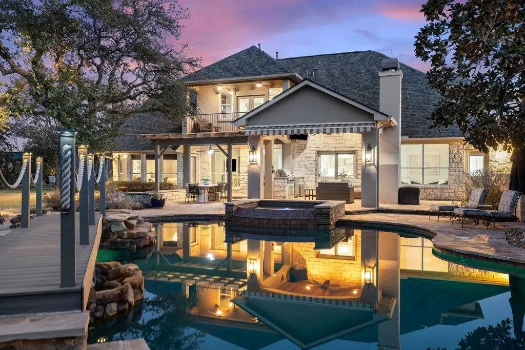 7916 Crandall Rd, Austin, TX 78739 - #1