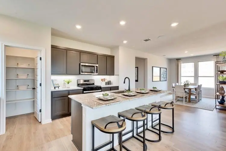 13200 Silver Blazer Dr, Buda, TX 78610 - Image #2