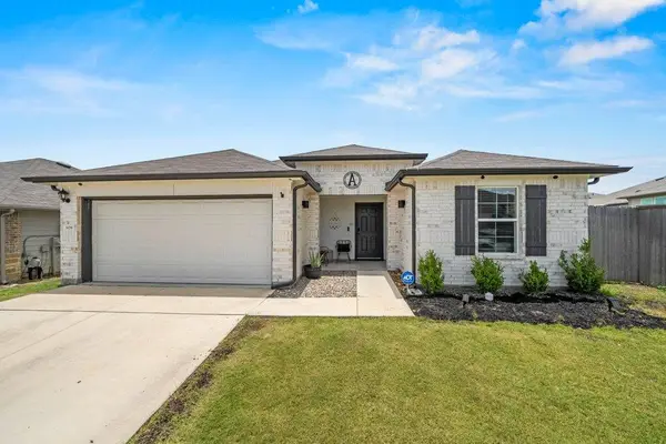 908 Gerardia Ct, Seguin, TX 78155
