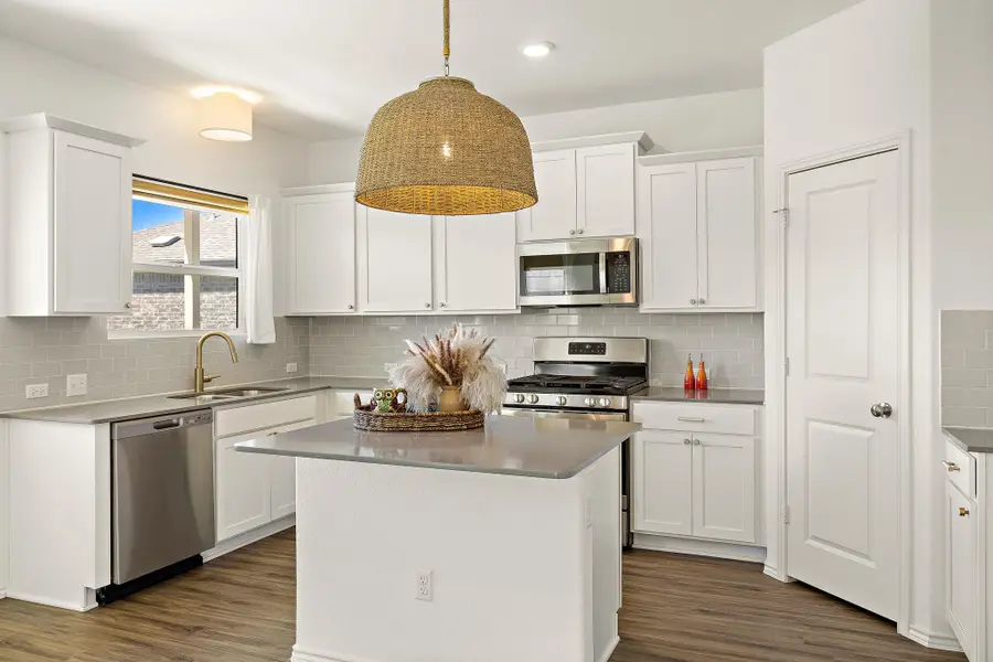 8002 Prairie Rye Dr, Lago Vista, TX 78645 - #2