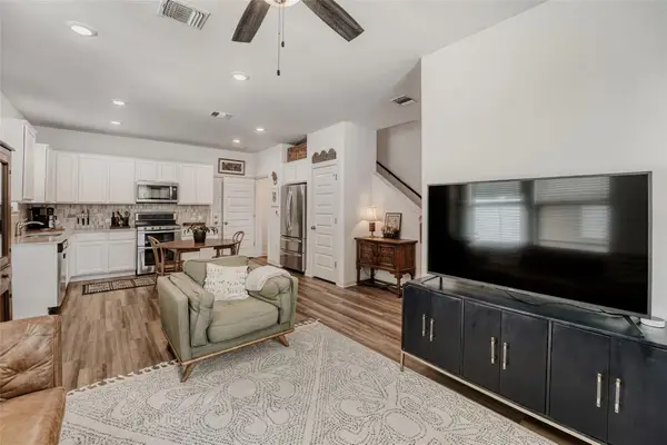 8007 Mellencamp Dr, Austin, TX 78744