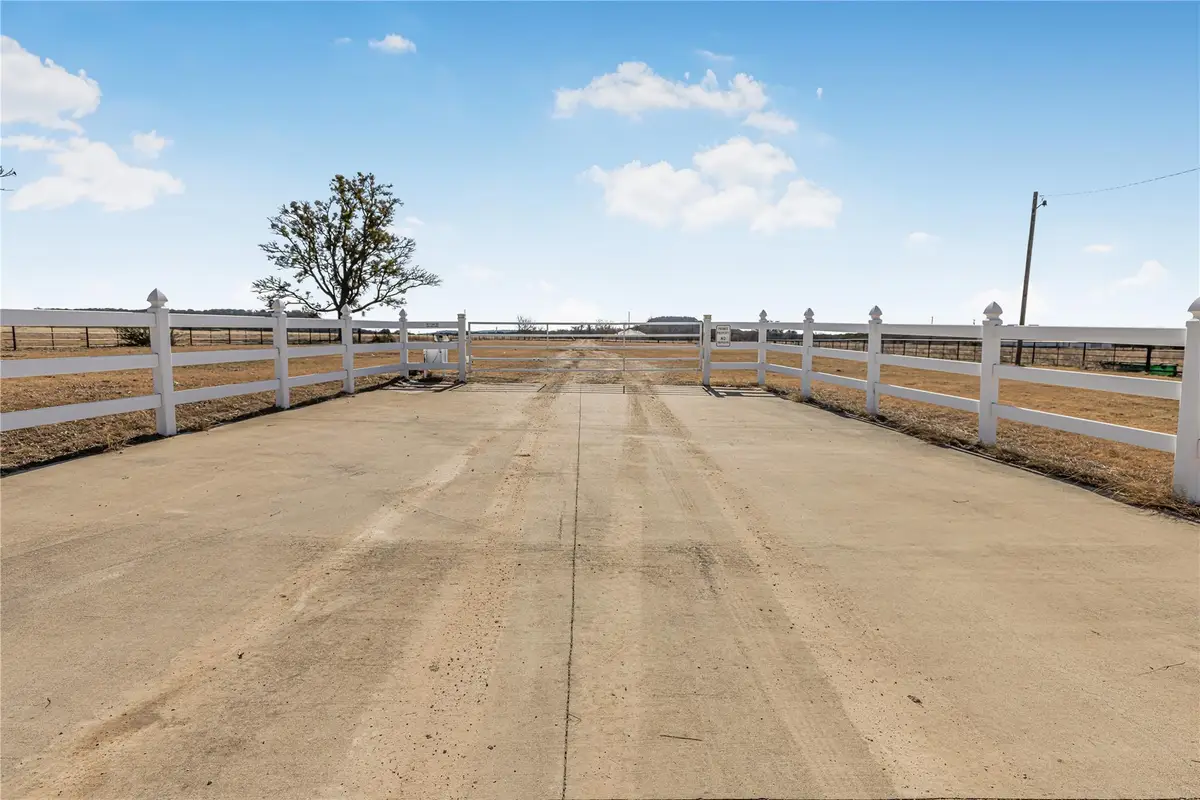 950 Stagecoach Rd, Killeen, TX 76542 - #1