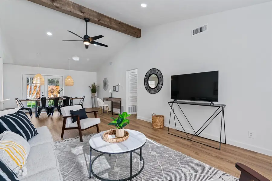 800 Huntingdon Pl, Austin, TX 78745 - #2