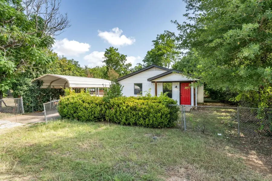 104 N Oneal St, Caldwell, TX 77836 - #2