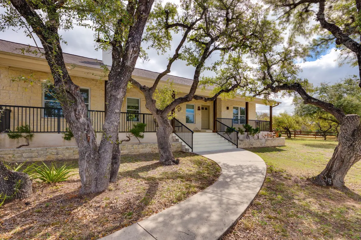 613 Canyon Rim Dr, Dripping Springs, TX 78620 - #1