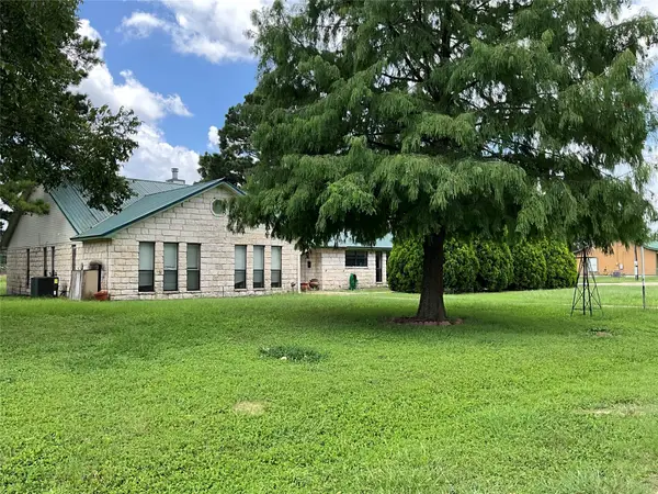 116 Shore Front Dr, Bastrop, TX 78602