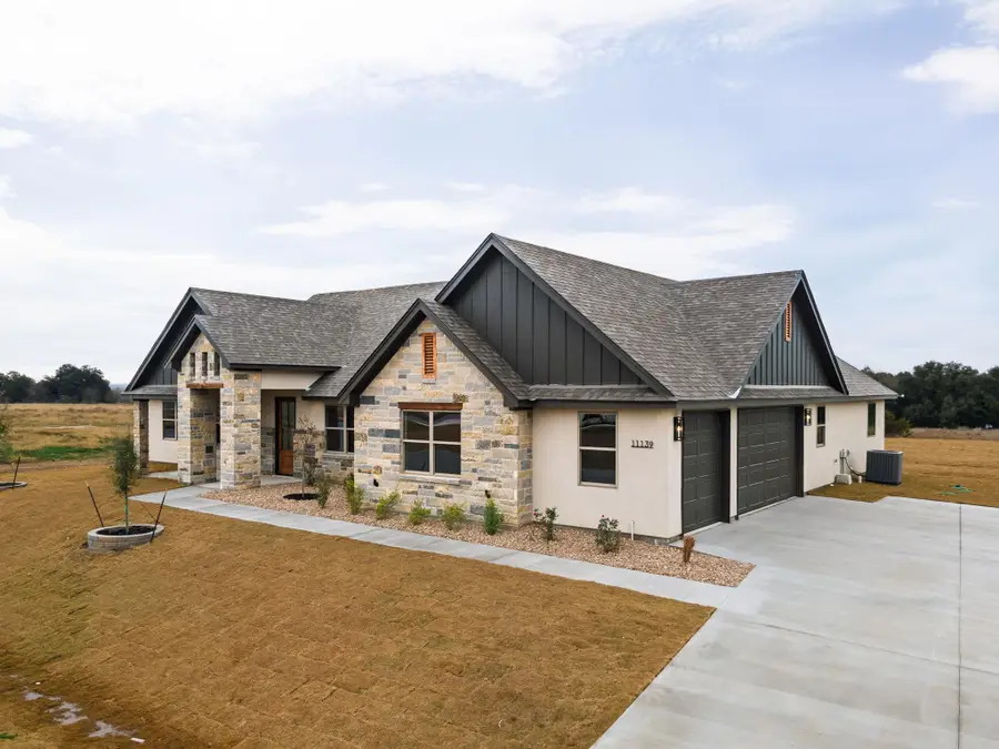 11139 Golden Eagle Ave, Salado, TX 76571 - Image #3