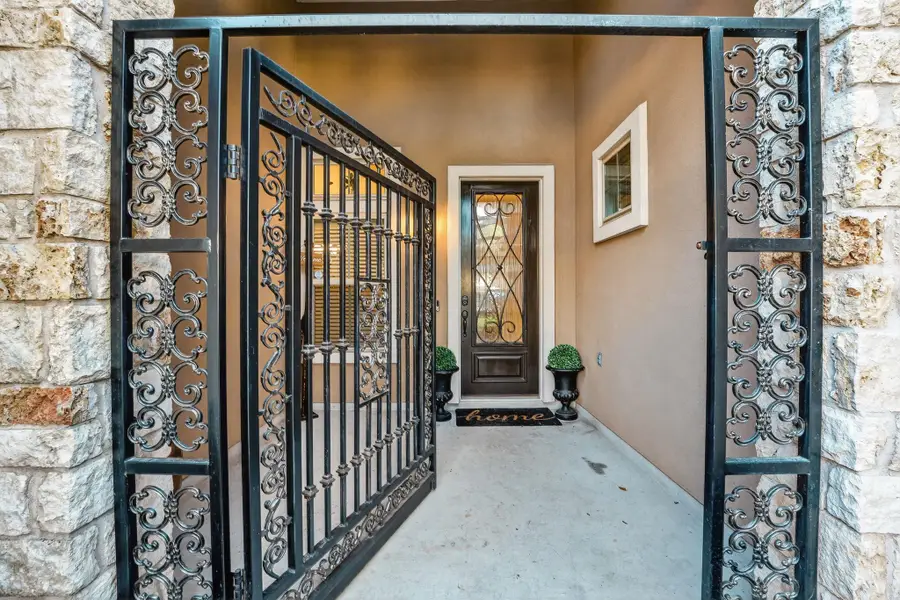 4521 Pyrenees Pass Pass, Bee Cave, TX 78738 - Image #3