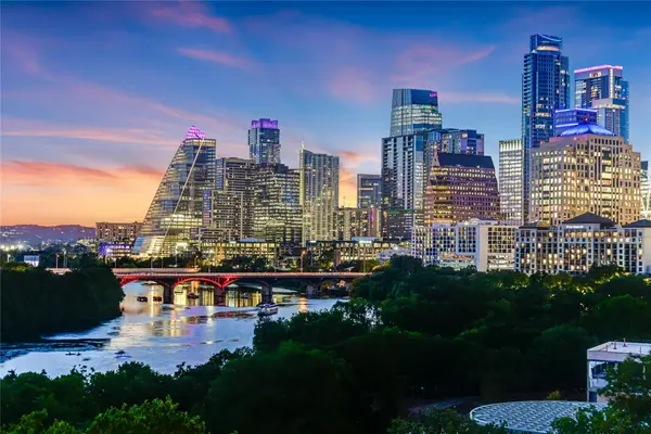 54 Rainey St #922, Austin, TX 78701