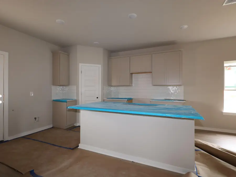 140 Heritage Forest Pkwy, Dripping Springs, TX 78620 - #2