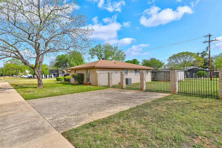 2303 Dawn Dr, Georgetown, TX 78628 - #3