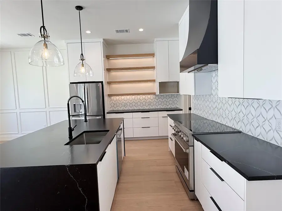 314 Alloway Dr, Spicewood, TX 78669 - #3