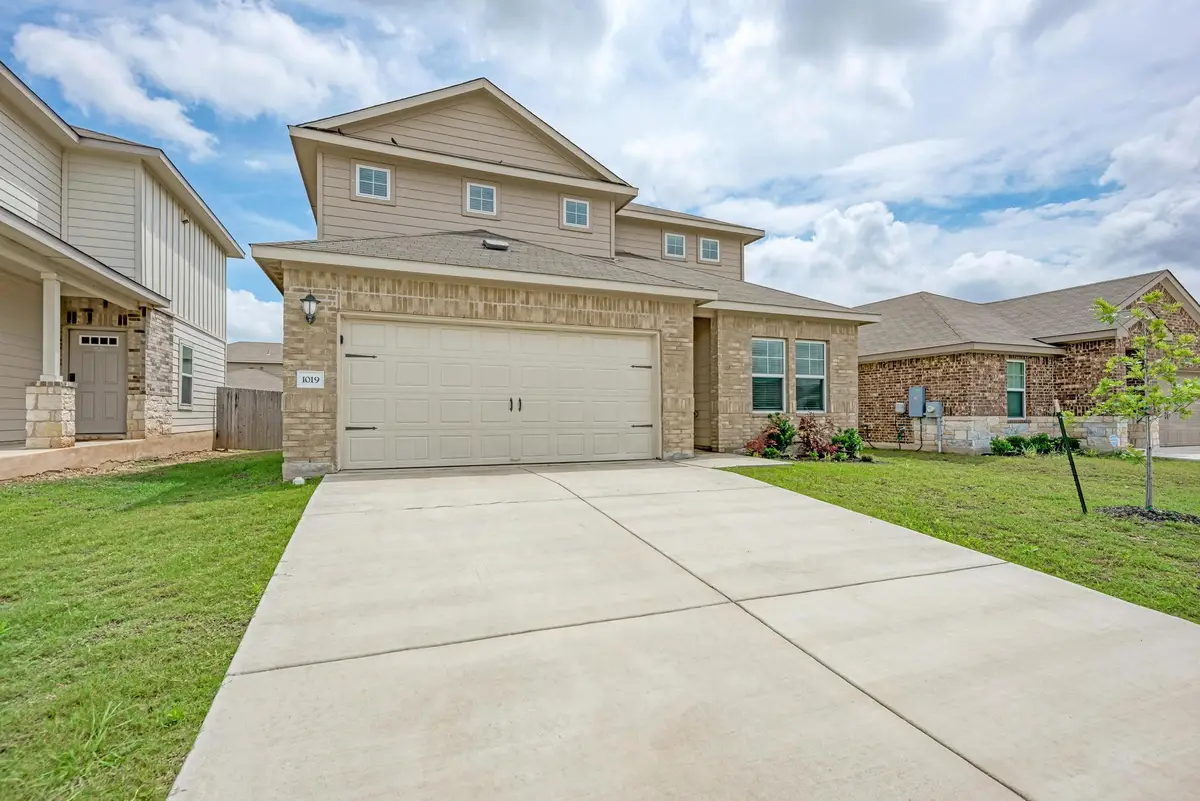 1019 Round Bale Rd, Hutto, TX 78634 - #1