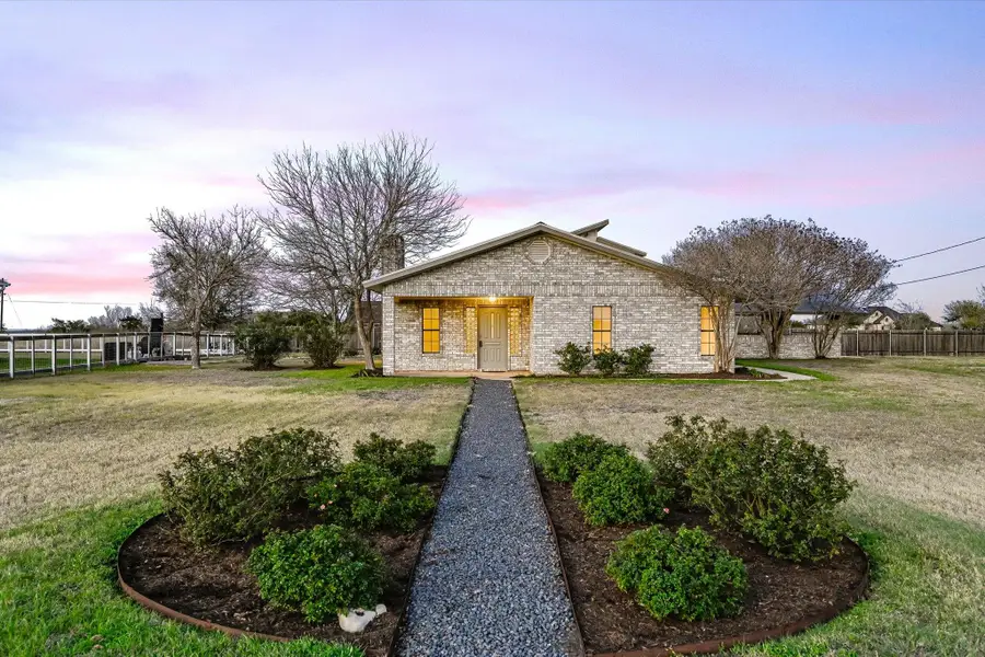 122 Forest Lake Dr, Del Valle, TX 78617 - #2