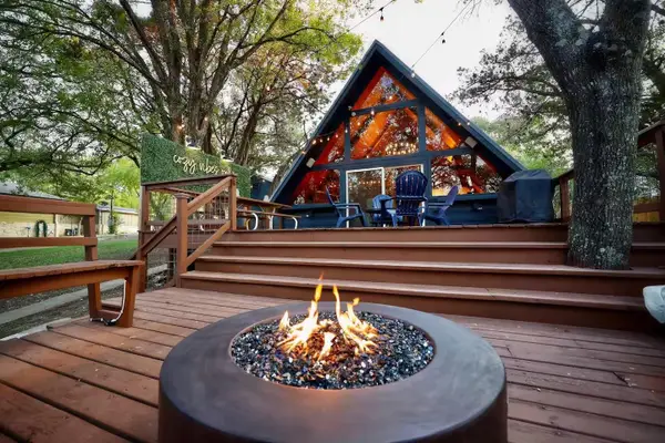 25404 Cove Dr, Spicewood, TX 78669