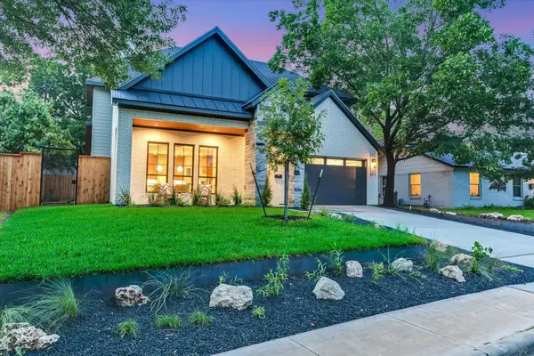 8512 Rockwood Ln, Austin, TX 78757