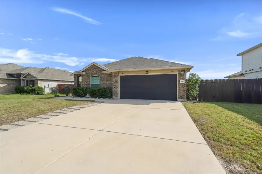 160 Sun Ray Dr, Kyle, TX 78640 - #3