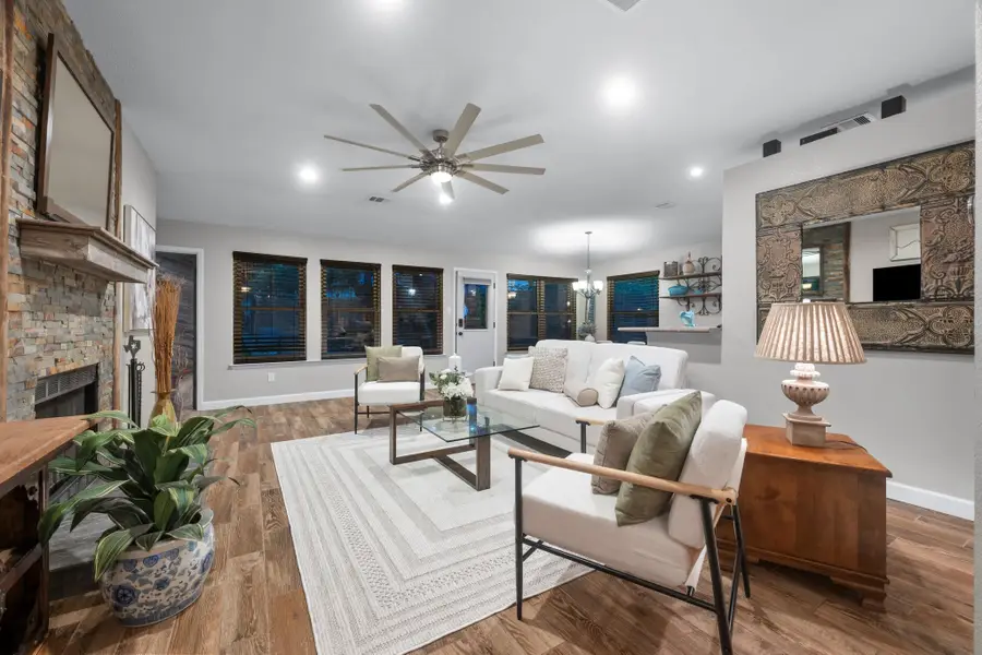 805 Angleton Cv, Austin, TX 78748 - #3