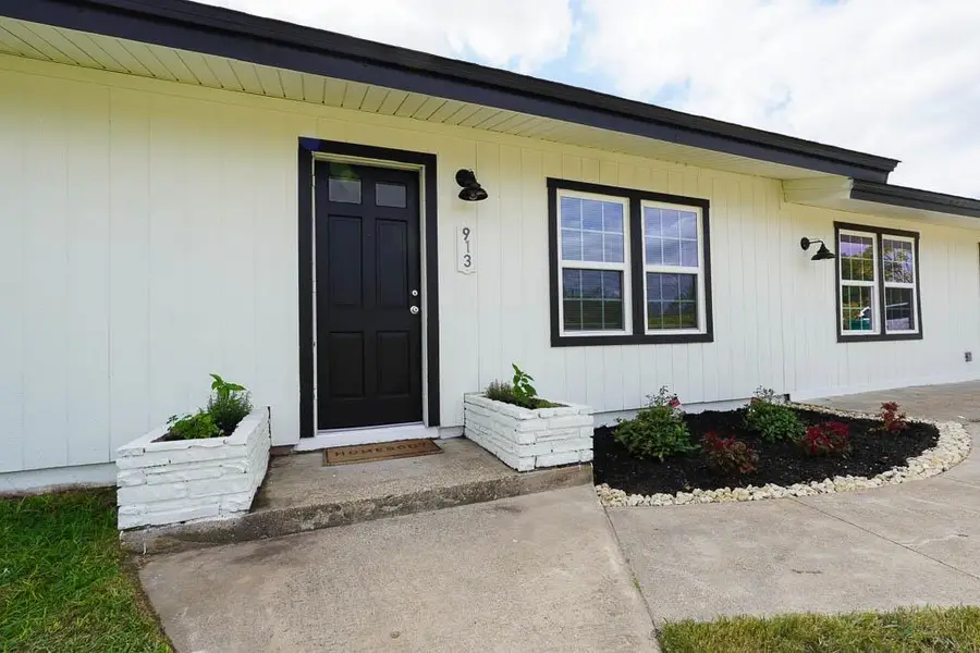 913 Hander Ln, Belton, TX 76513 - #2