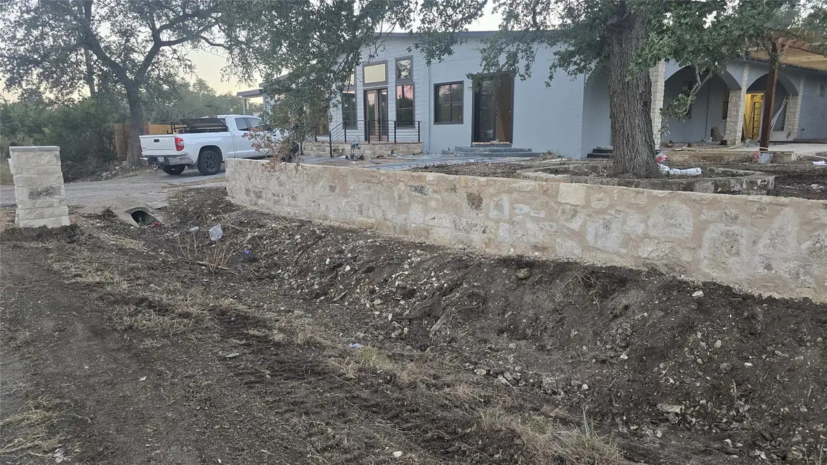 17621 Stacey Ln, Lago Vista, TX 78645 - Image #1