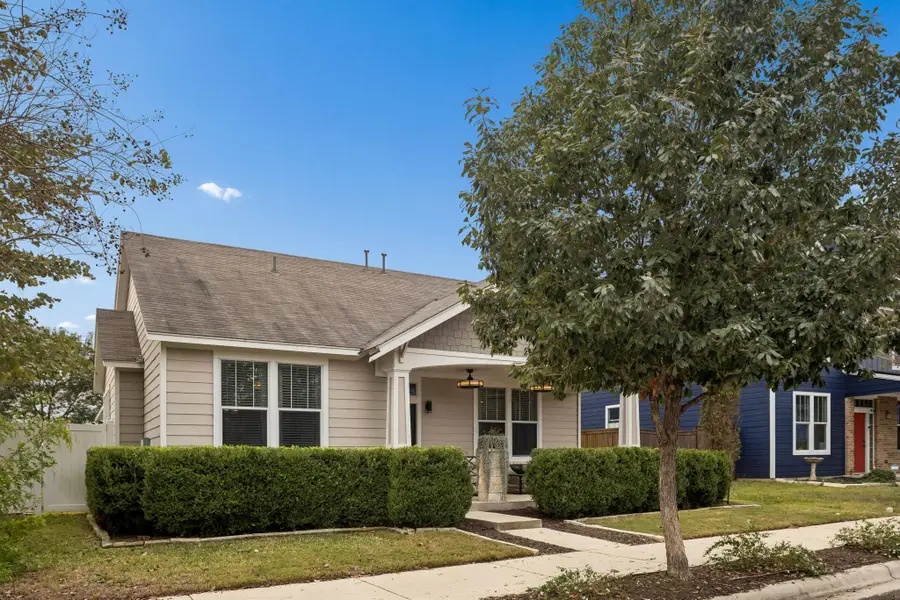 329 Newberry Trl, San Marcos, TX 78666 - Image #2