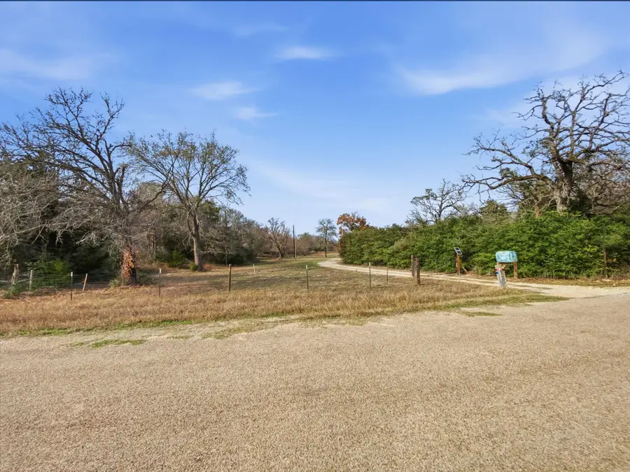 1471 County Road A, Lexington, TX 78947 - #2