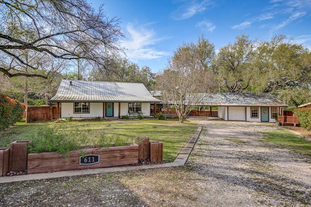 611 Thurman Cir, Kingsland, TX 78639 - #1