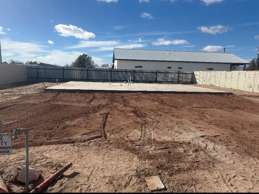 408 S Hoover St, Marfa, TX 79843 - #3