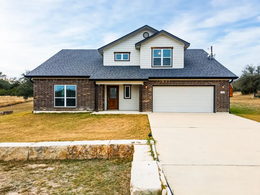 320 Sunrise Hls, Lampasas, TX 76550 - #2