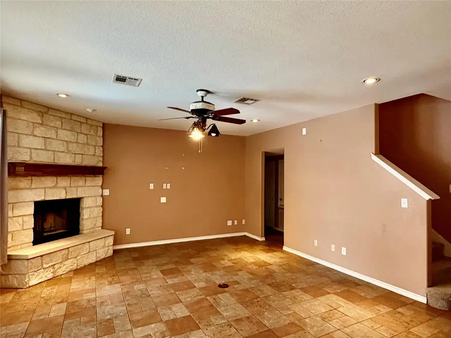 2123 Grizzly Trl, Harker Heights, TX 76548 - #3