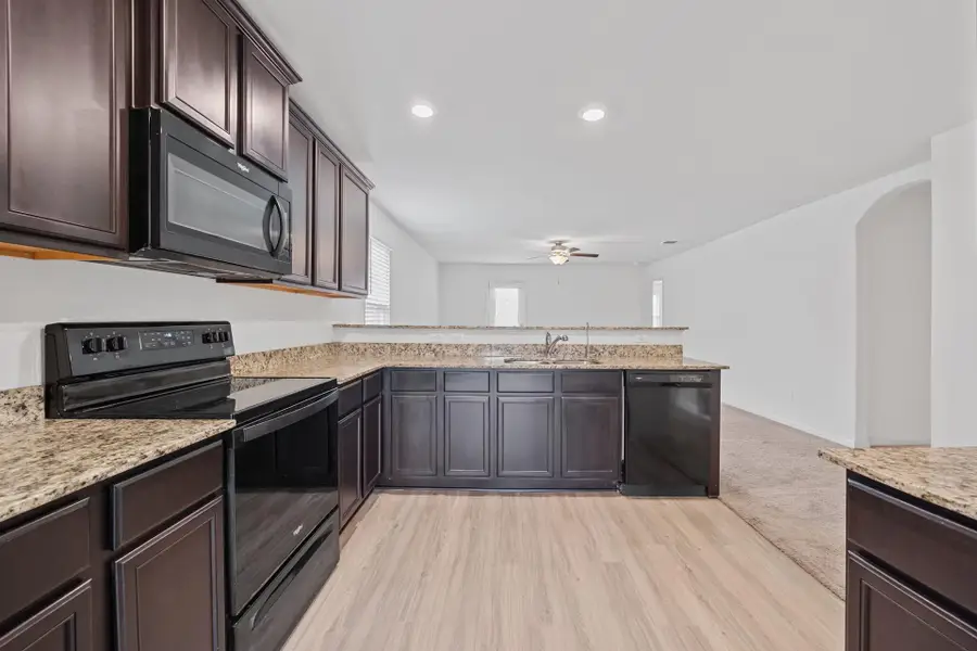 5024 Cressler Ln #23F, Jarrell, TX 76537 - #2