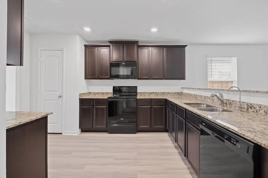 5024 Cressler Ln #23F, Jarrell, TX 76537 - #3