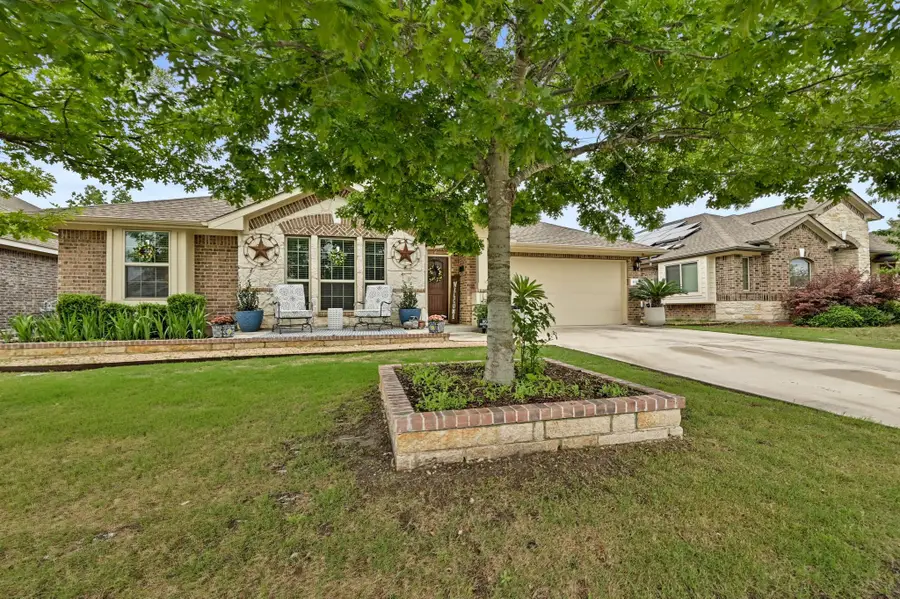 113 W Highfield St, Hutto, TX 78634 - #2