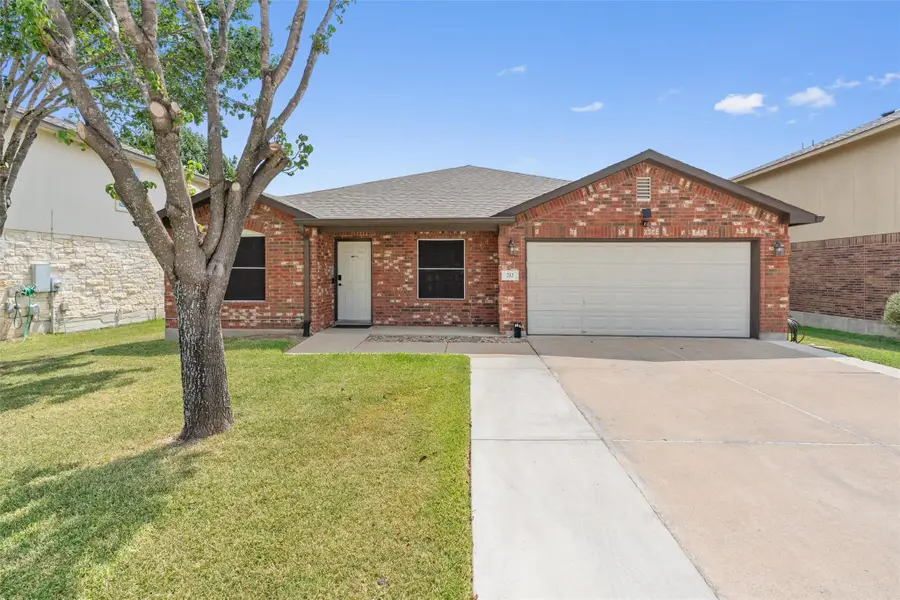 212 Herrera Trl, Hutto, TX 78634 - #2