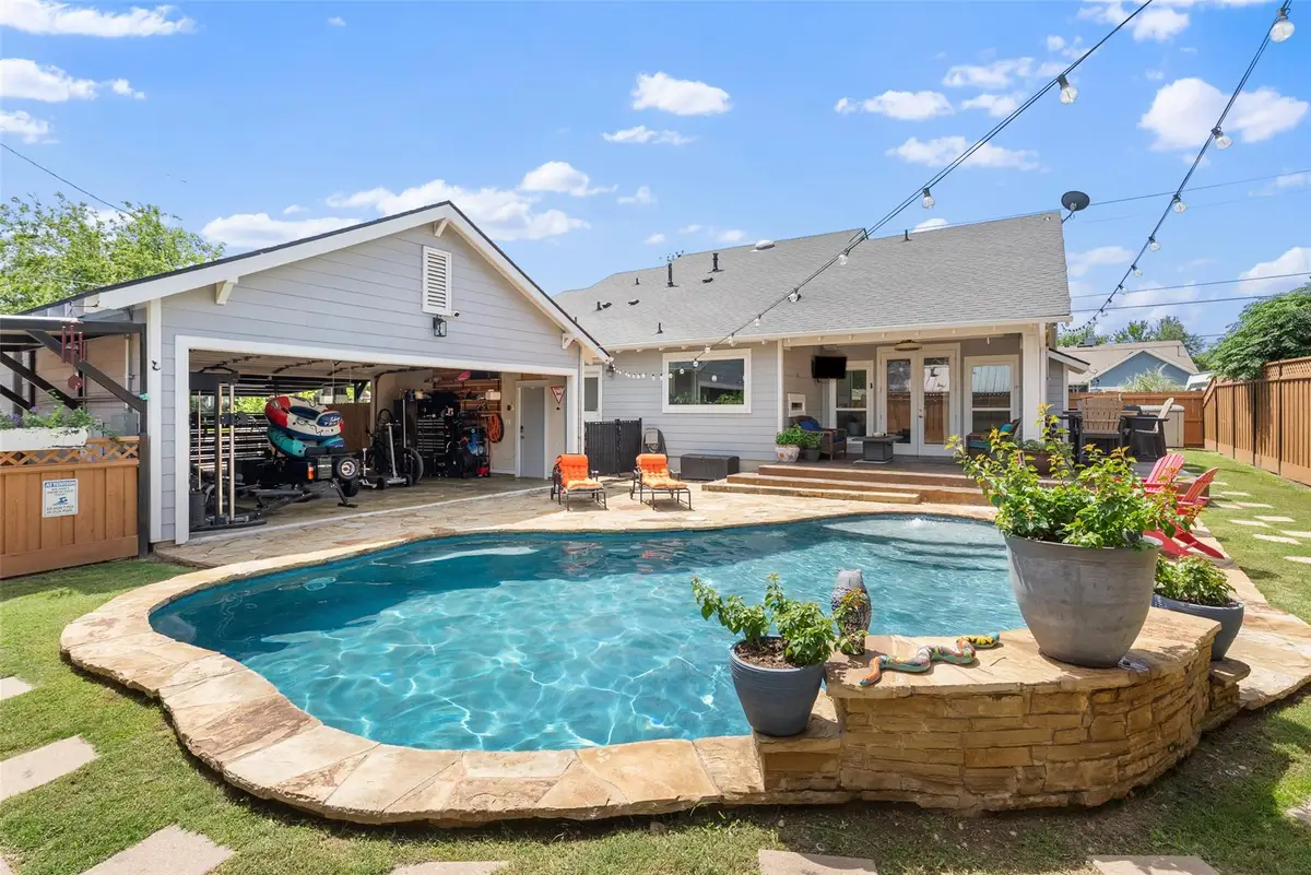 601 W 17th St, Georgetown, TX 78626 - #1