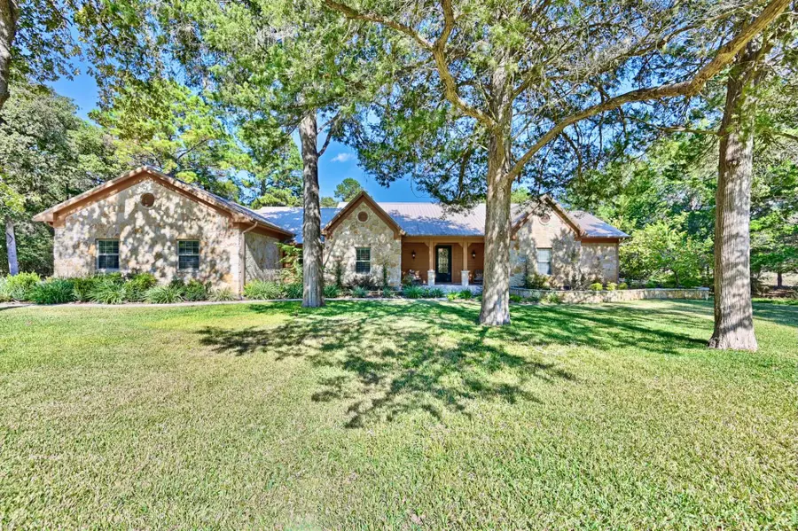 404 Saint Andrews Dr, New Ulm, TX 78950 - Image #3