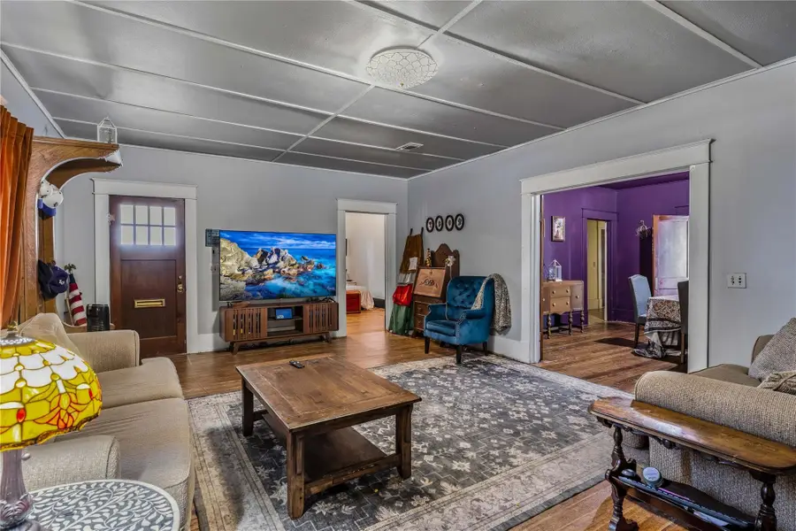 406 N Main St, La Grange, TX 78945 - #3