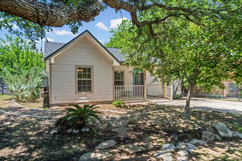208 W North St #B, Kyle, TX 78640 - #1