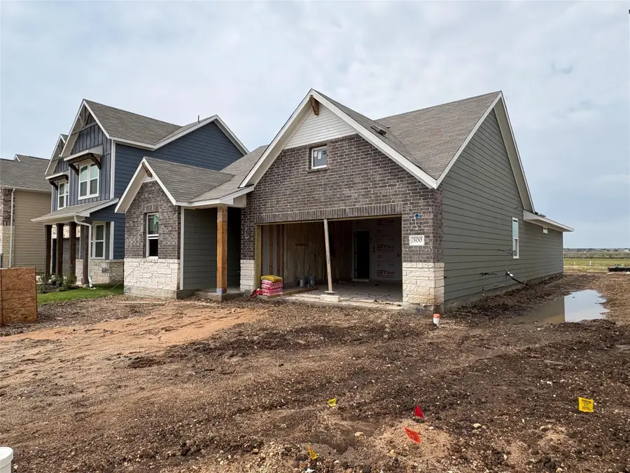 300 Willow Heights Dr, Hutto, TX 78634 - #3