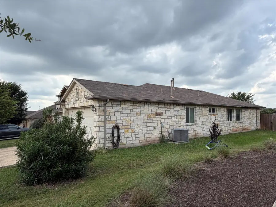 161 Collared Dove Cv, Kyle, TX 78640 - #2