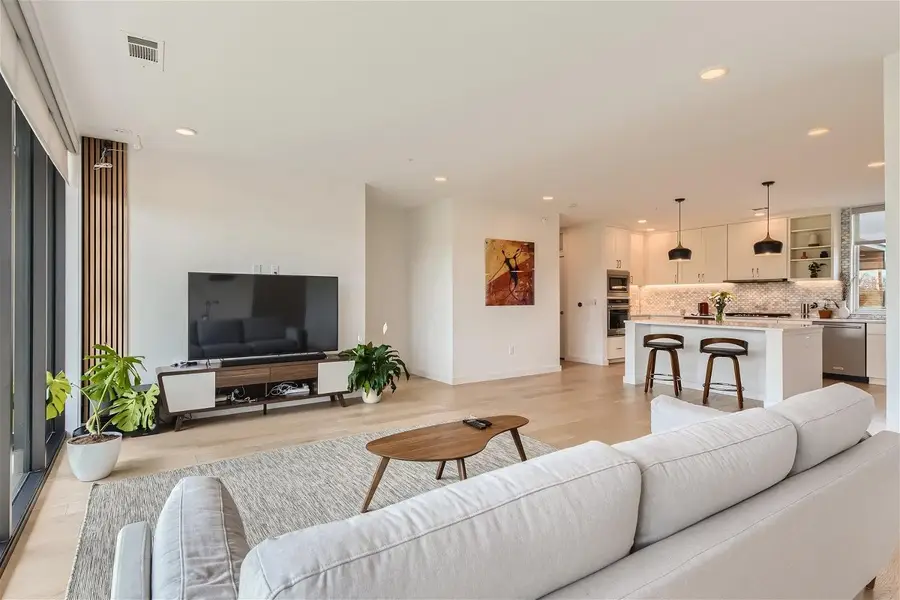 900 S 1st St #421, Austin, TX 78704 - #3