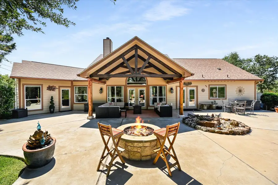 102 Osprey Cir, Bastrop, TX 78602 - #2