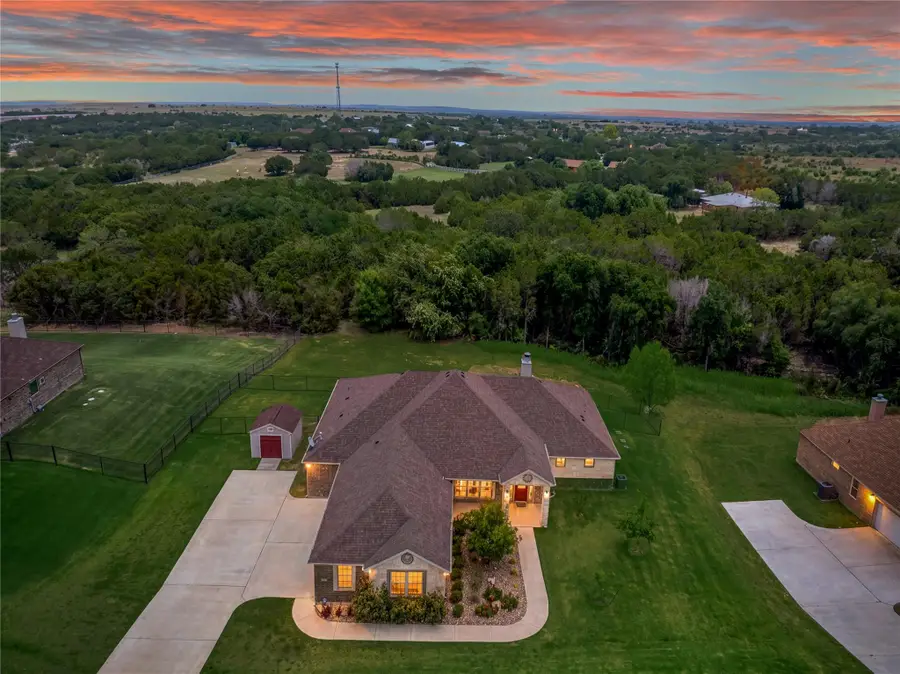 710 Northern Hills Dr, Copperas Cove, TX 76522 - #2