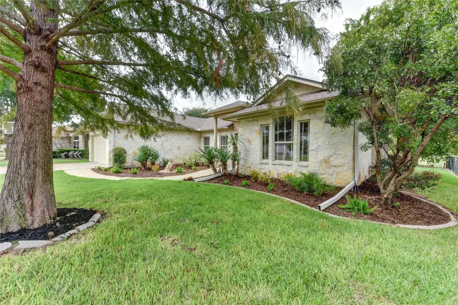 124 Marion St, Meadowlakes, TX 78654 - #3