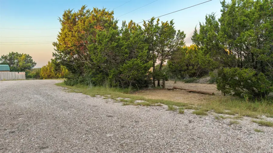 104 Short Circuit Dr, Gatesville, TX 76528 - Image #2